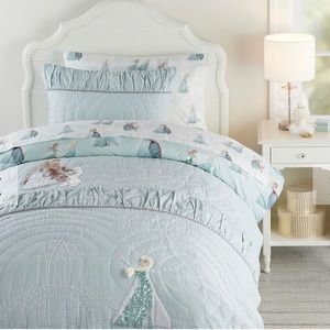 Pottery Barn Kids Disney Frozen Sateen Quilt Full/Queen